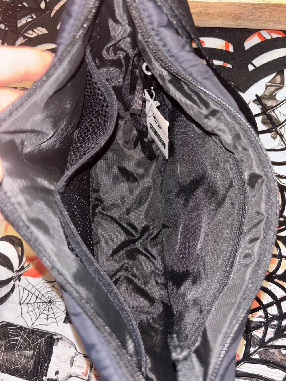 32 Degrees Unisex Crossbody Bag